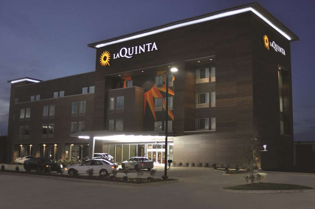 La Quinta By Wyndham Dallas Grand Prairie North Exterior photo